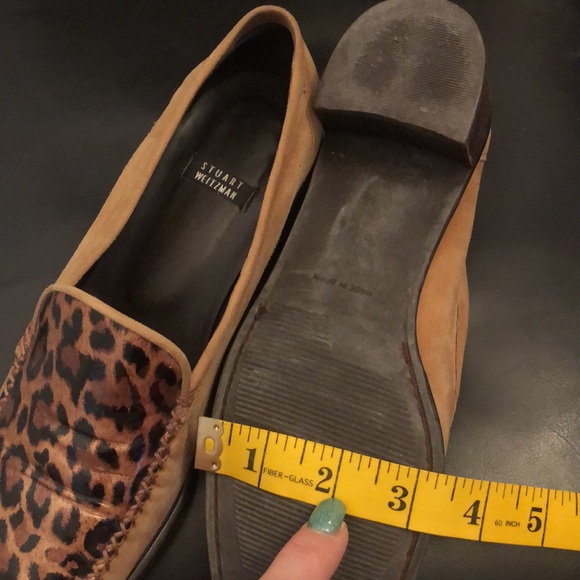 Stuart Weitzman tan suede animal print loafers. Size 7,5 B - Picture 15 of 15
